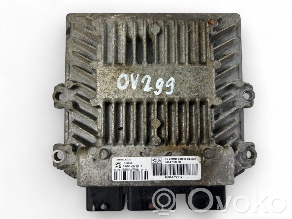 Peugeot 107 Engine control unit/module 