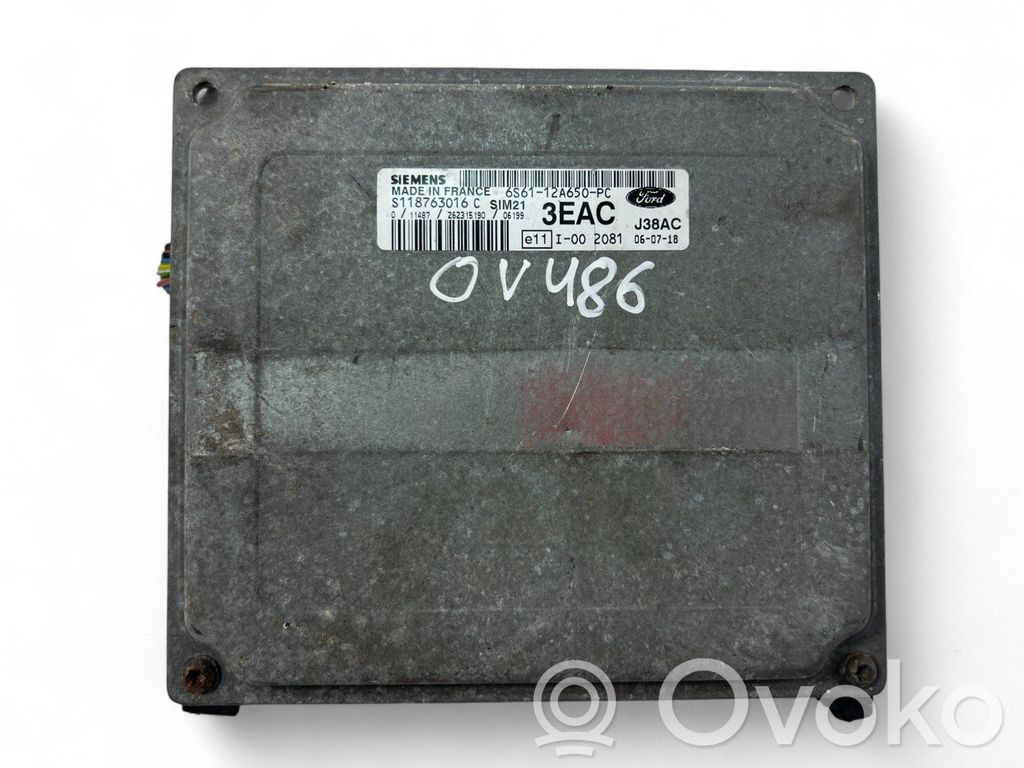 Ford Fiesta Engine control unit/module ECU 