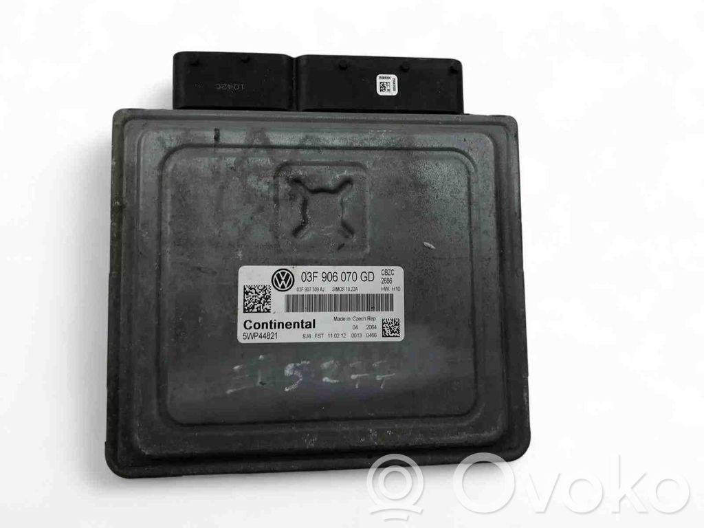 Volkswagen Polo V 6R Engine control unit/module 