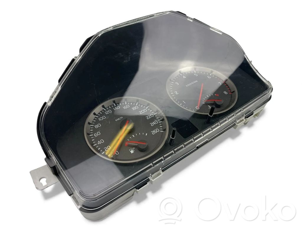 Volvo S40 Speedometer (instrument cluster) 
