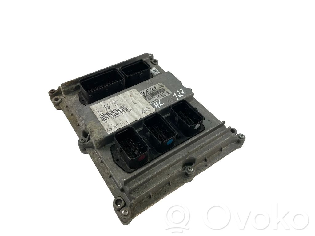Engine control unit/module   4G2907311B,0281032137