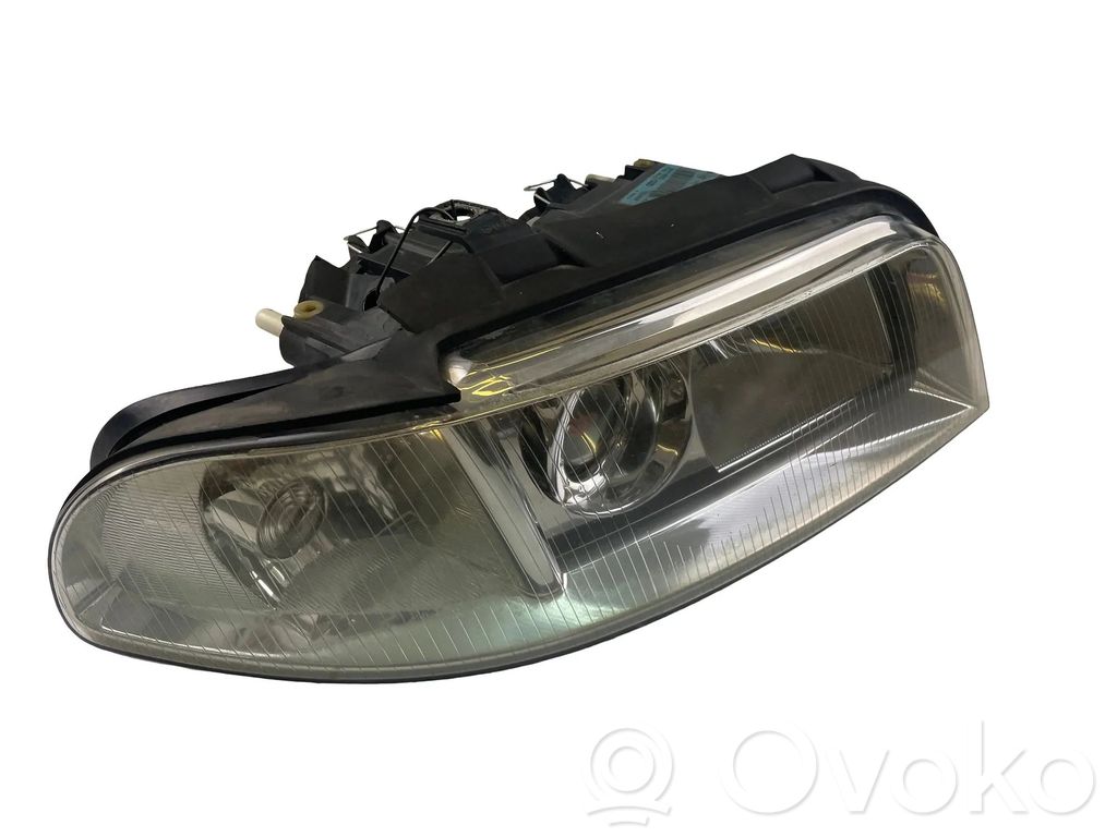 Audi A4 S4 B5 8D Scheinwerfer 