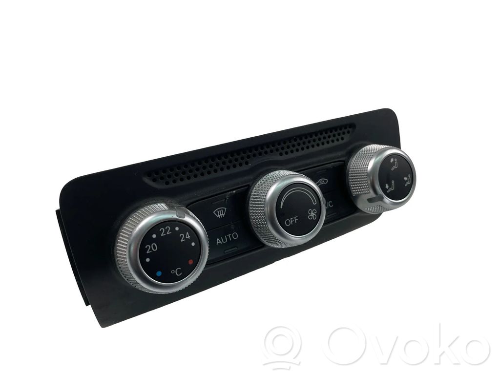 Audi A1 Interior fan control switch 