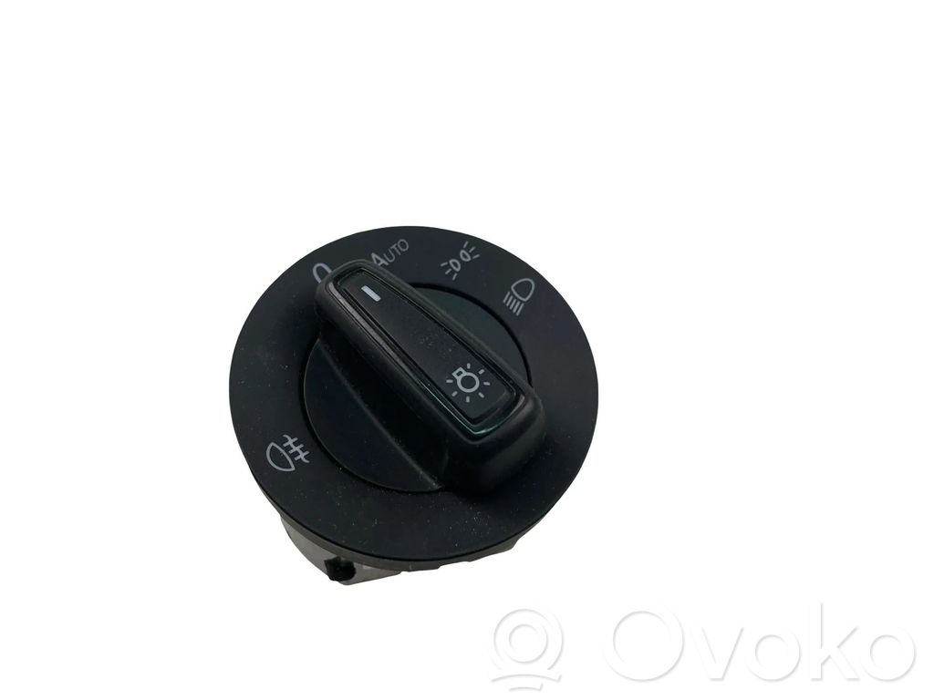 Volkswagen Golf VII Interrupteur d’éclairage 