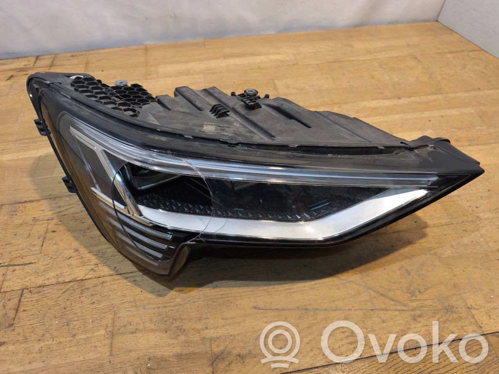 Headlight/headlamp   4KE941040