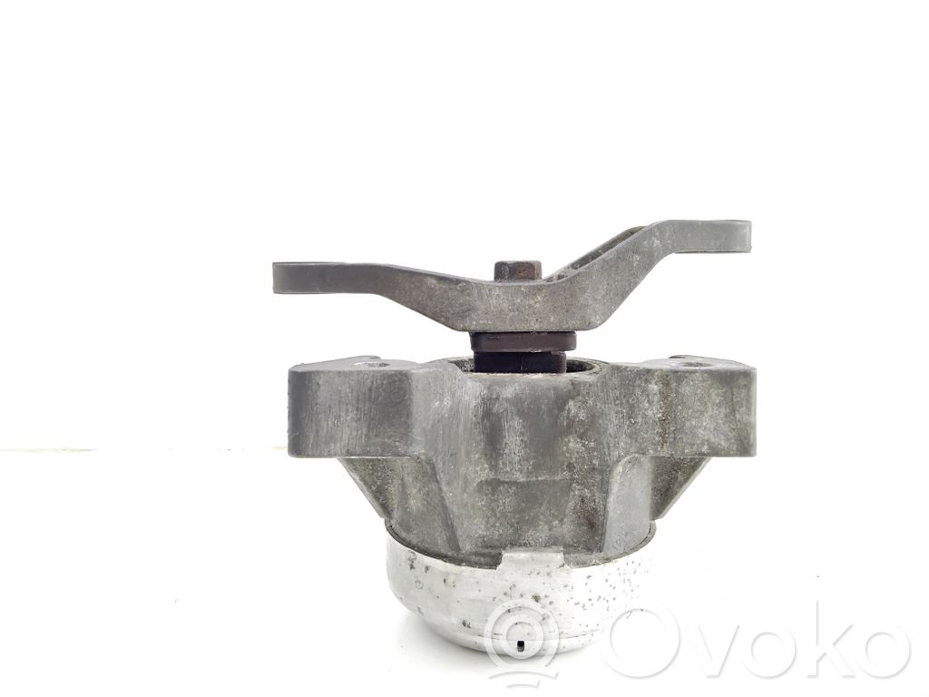 Ford Galaxy Engine mount bracket 