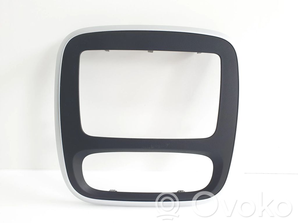 Renault Trafic III (X82) Rămă unitate radio/GPS 