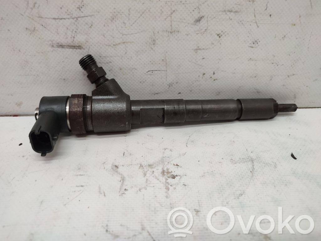 Inyector de combustible   0986435102