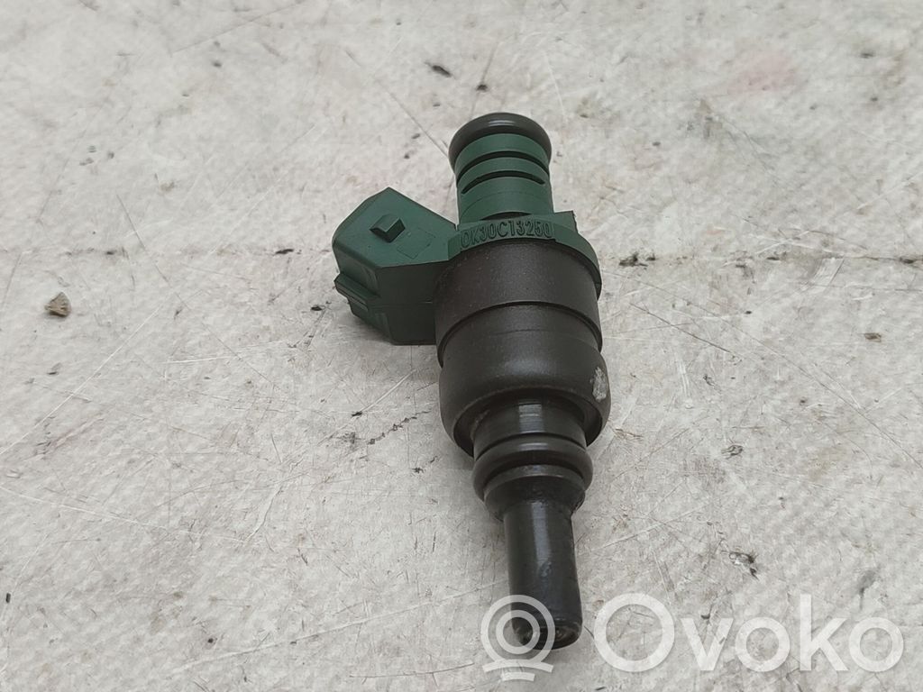 Inyector de combustible   0K30C13250
