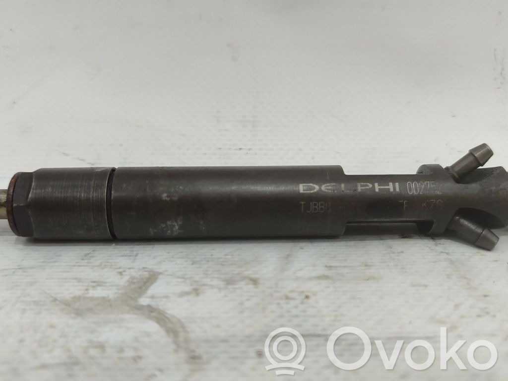 Inyector de combustible   TJBB027010