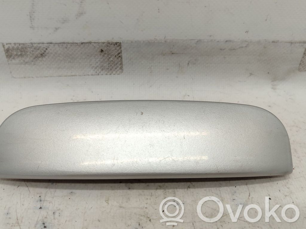 Manecilla externa puerta trasera