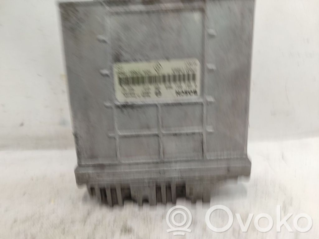 Puerta trasera   7700113863,0281001969