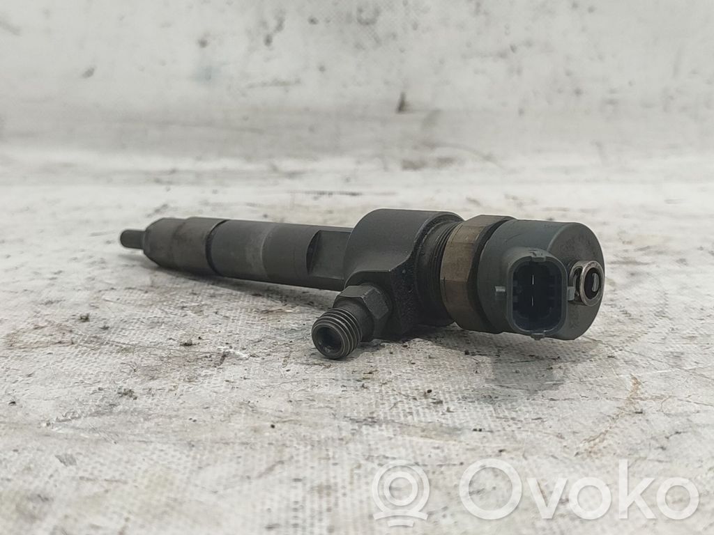 Inyector de combustible   0445110276