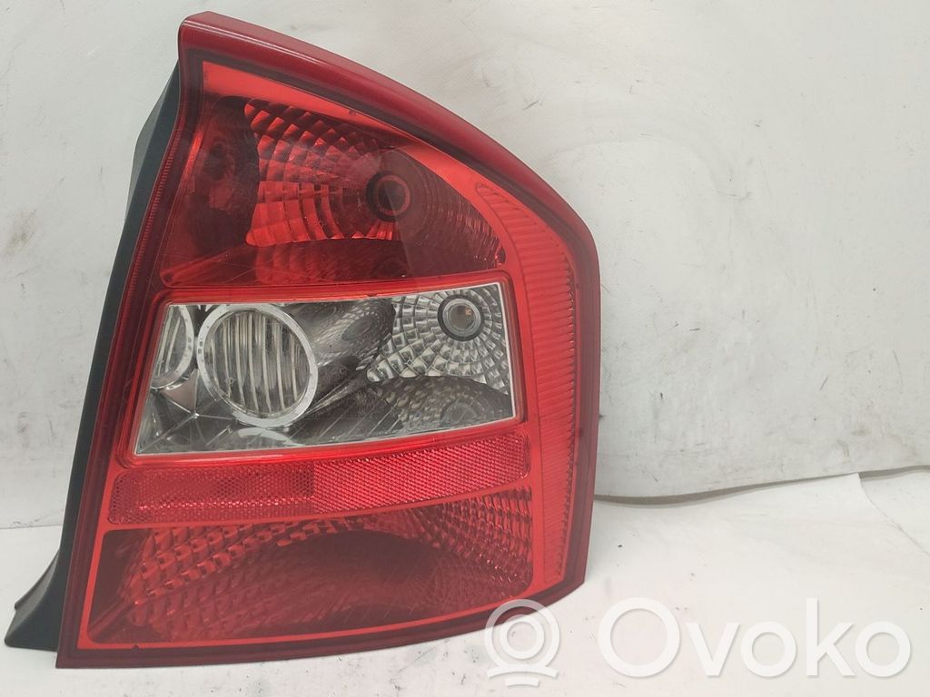 KIA Cerato Etusuuntavilkku 