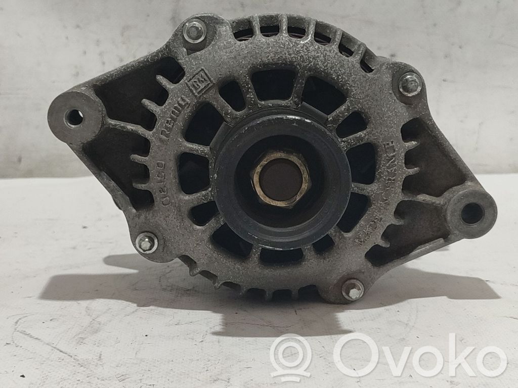 Opel Astra G Alternator 
