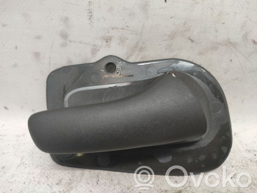Manecilla interna puerta trasera   90431364