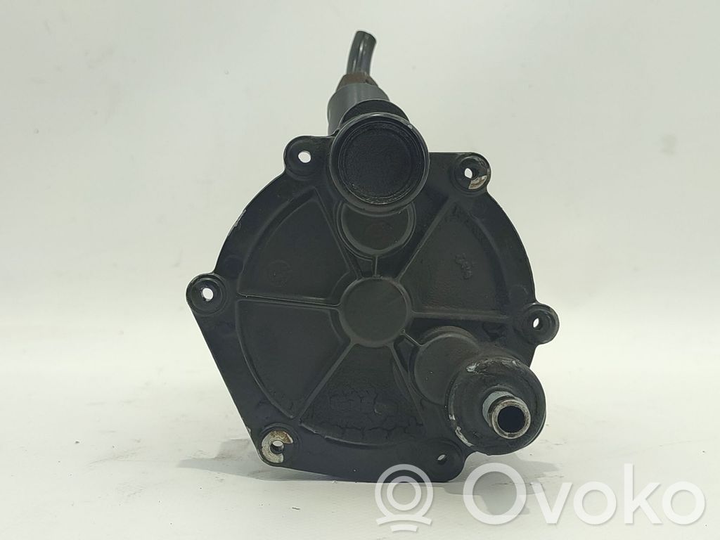 Ford Focus Vacuum pump 