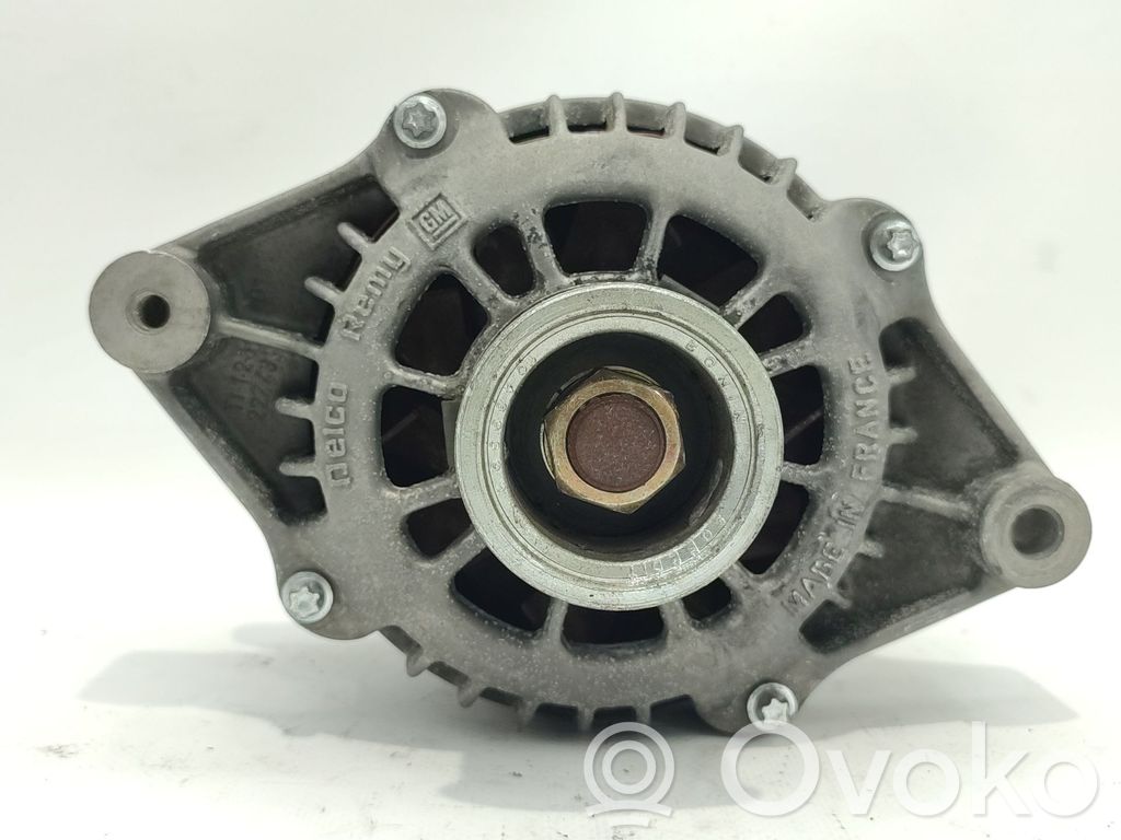 Opel Vectra B Alternator 