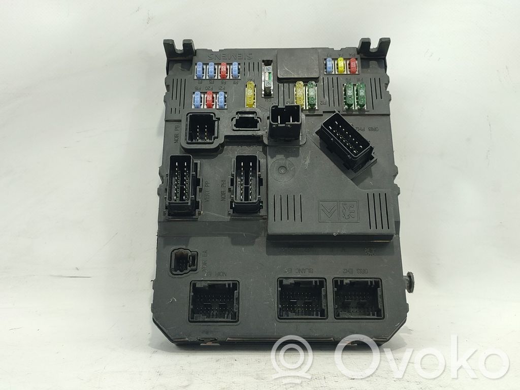 Peugeot 407 Unidad de control del BSM 