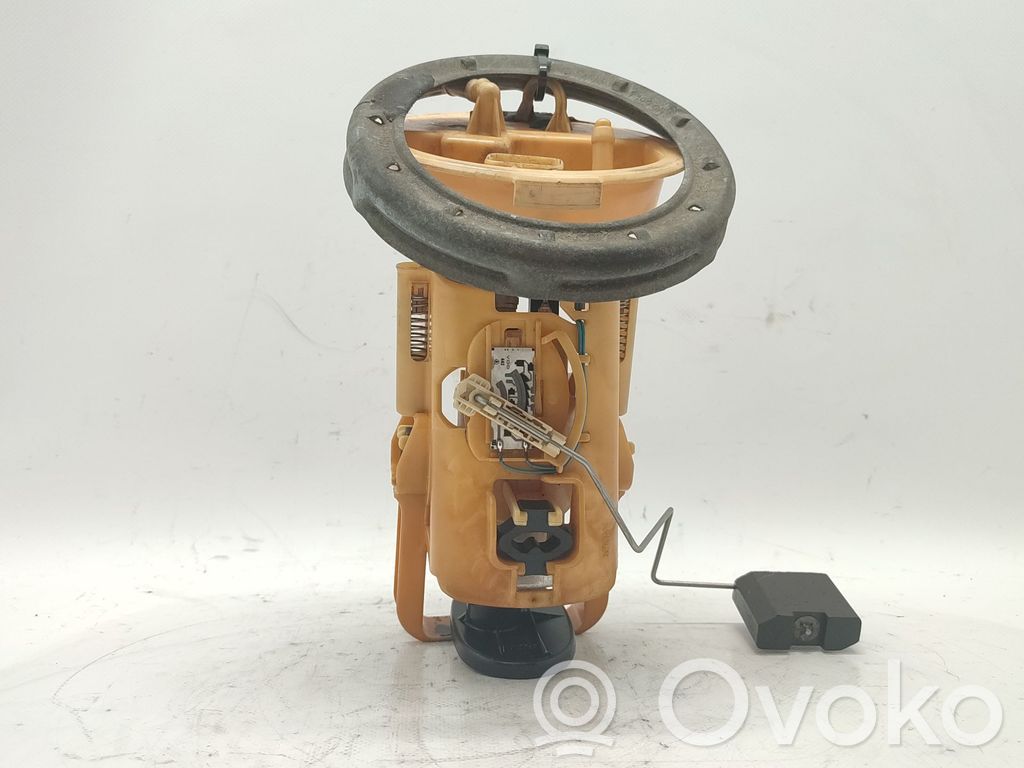 Polttoainesäiliön pumppu   6750582,6750582