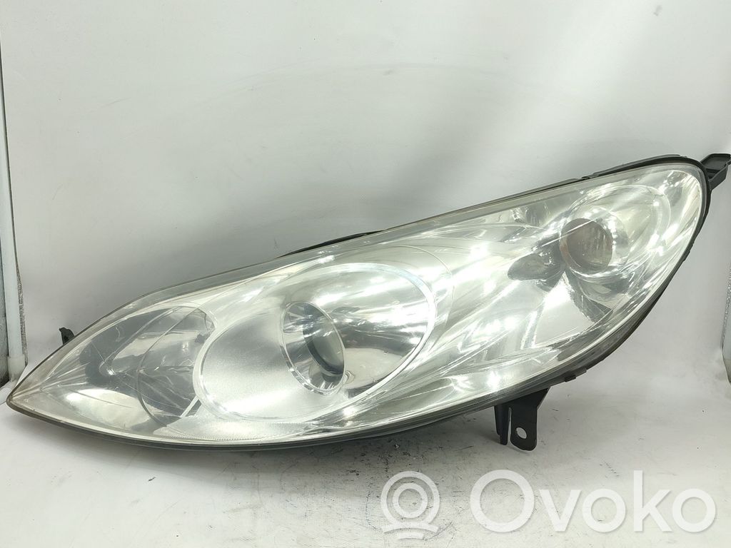 Phare frontale   620890,9656668880