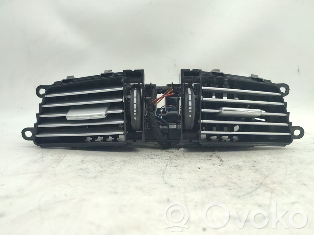 Mercedes-Benz E A207 Grille d'aération centrale