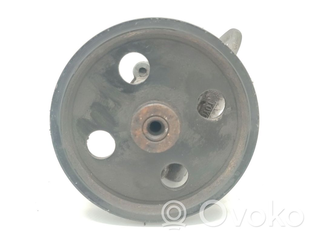Chrysler Voyager Ohjaustehostimen pumppu 