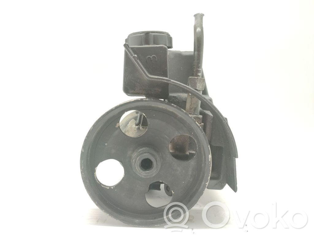 Peugeot Partner Power steering pump 