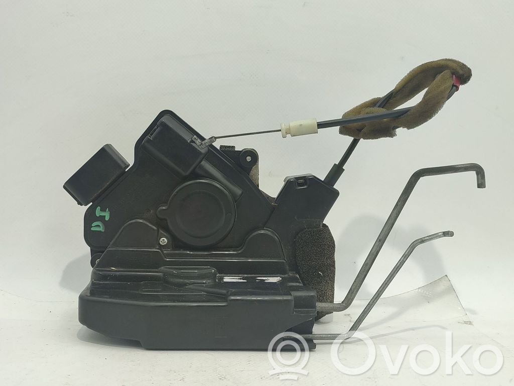 Mazda 5 Front door lock 