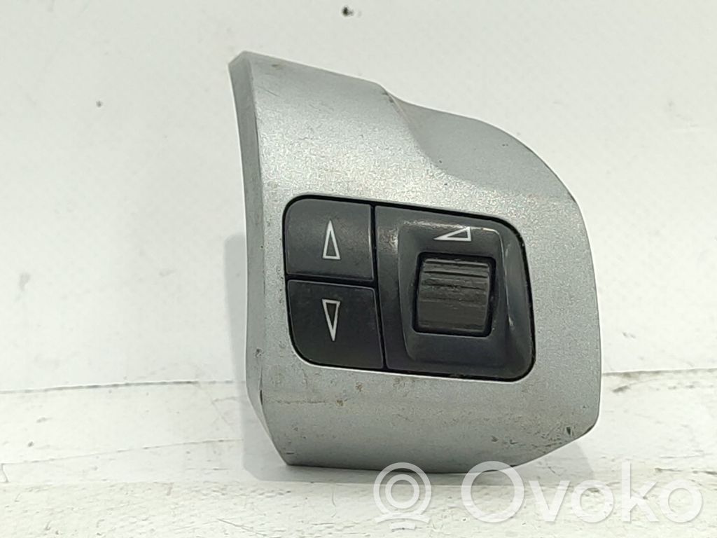 Opel Astra G Pulsanti/interruttori sul volante 
