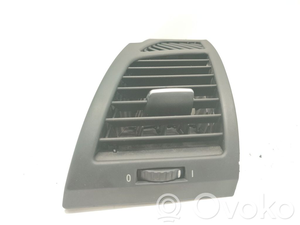 BMW 1 E81 E87 Griglia di ventilazione centrale cruscotto