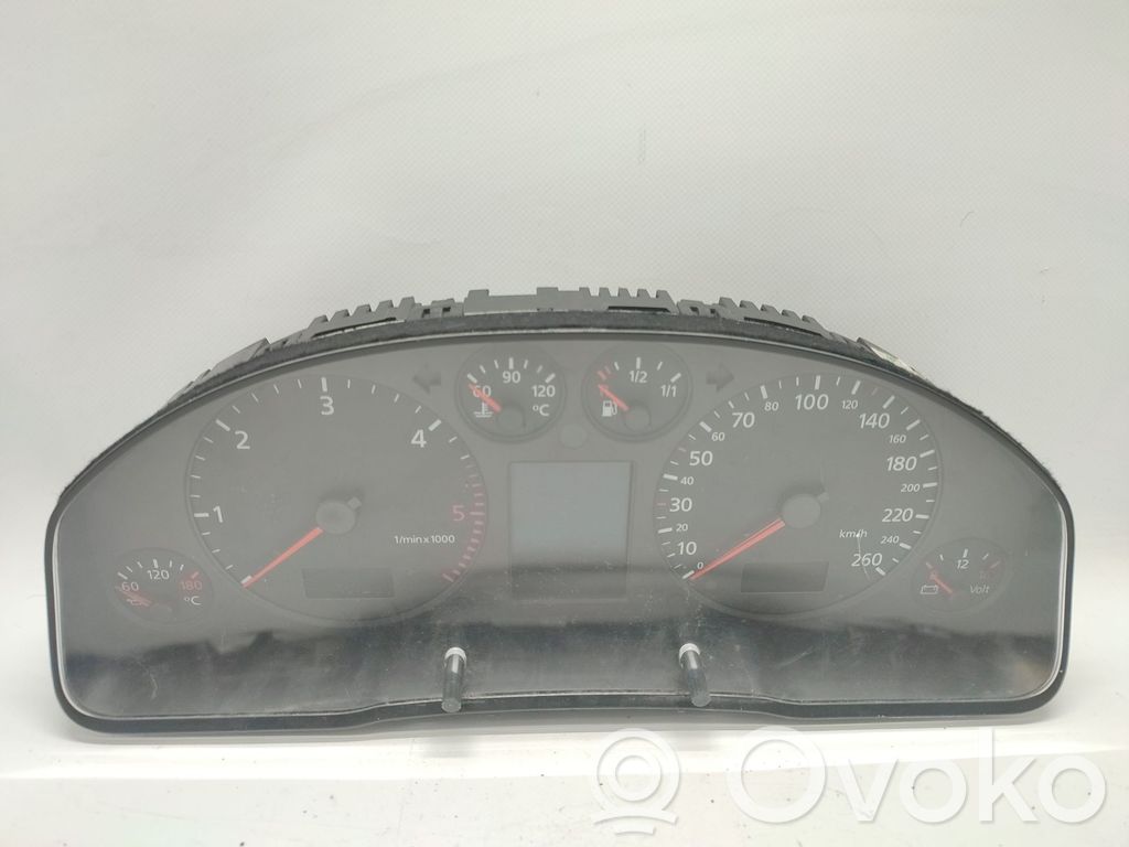 Audi A6 Allroad C5 Vitezometru (grup de instrumente) 