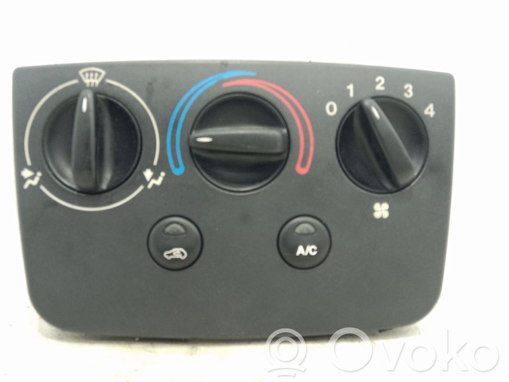 Ford Fiesta Air conditioner control unit module 