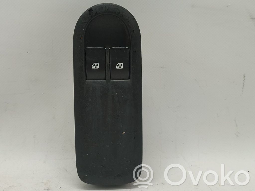 Comutator comandă geamuri electrice   8200315033,156018090