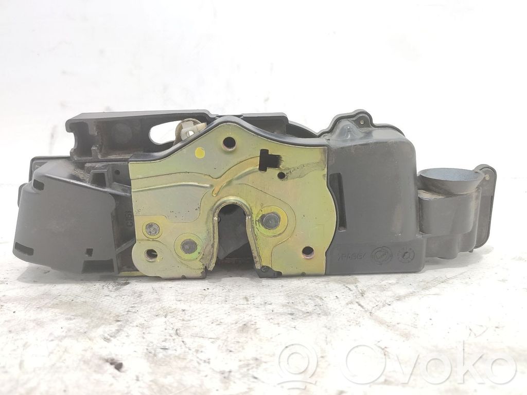 Fiat Stilo Etuoven lukko 