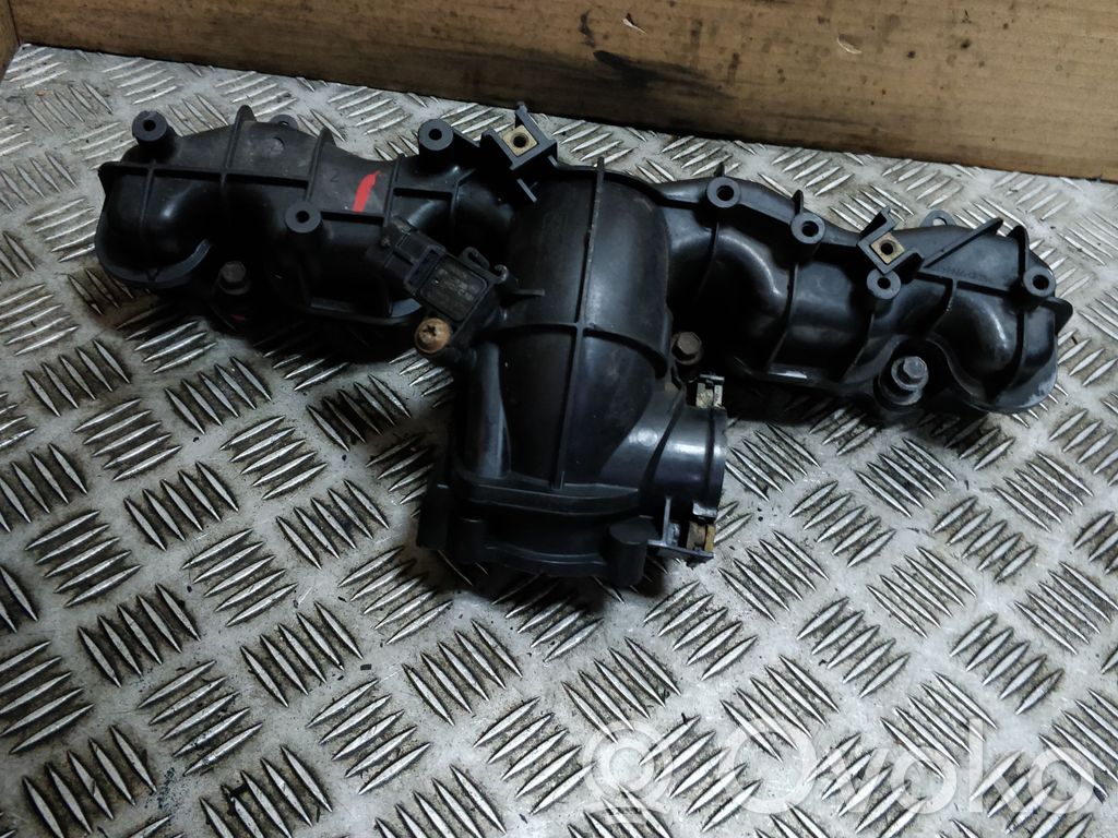 Intake manifold   BK2Q9424C