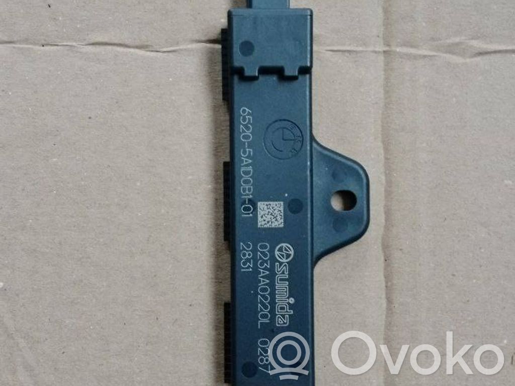 Radion pystyantenni   5AD0B1,023AA0220L