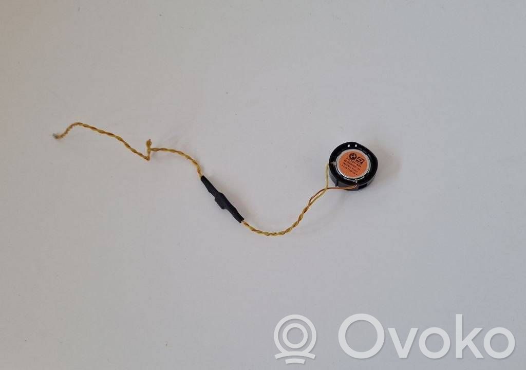 Front door high frequency speaker   6978631