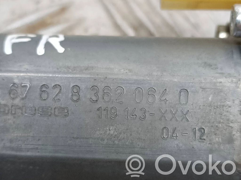 BMW 3 E46 Priekšpusē loga pacēlāja motoriņš 