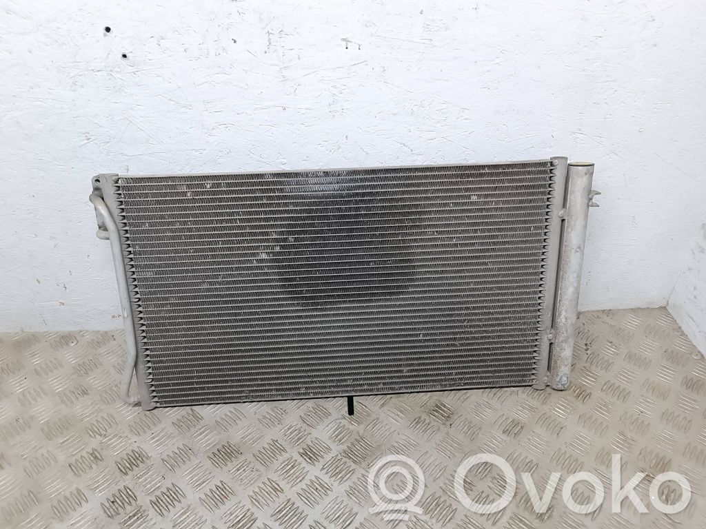 BMW 1 E81 E87 Gaisa kondicioniera dzeses radiators 