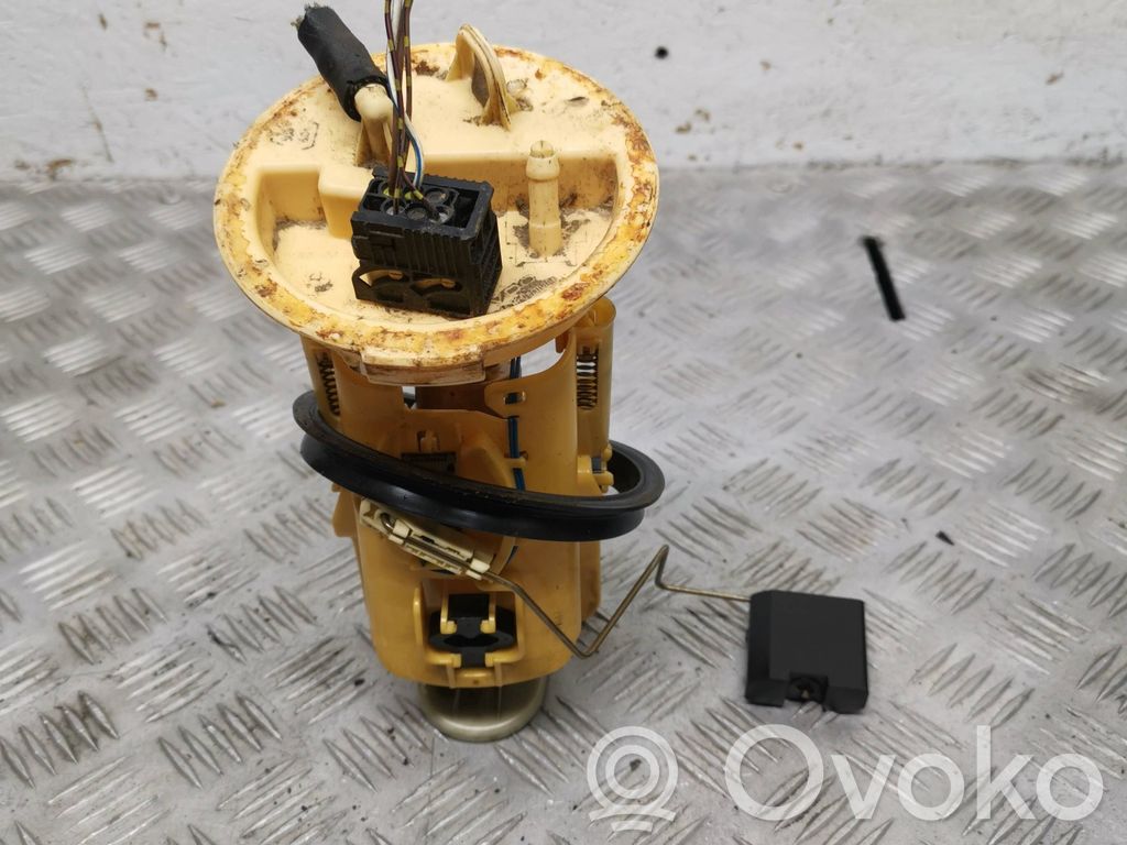 BMW 3 E46 Bomba interna de combustible 