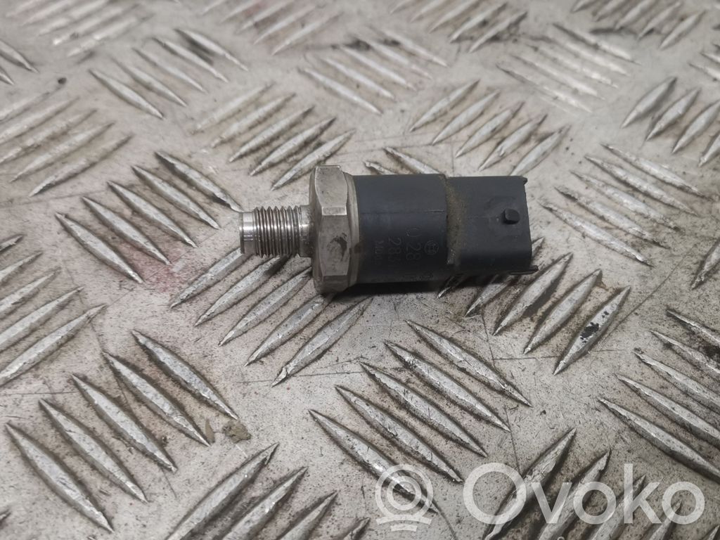 Volvo S80 Tubo principal de alimentación del combustible 