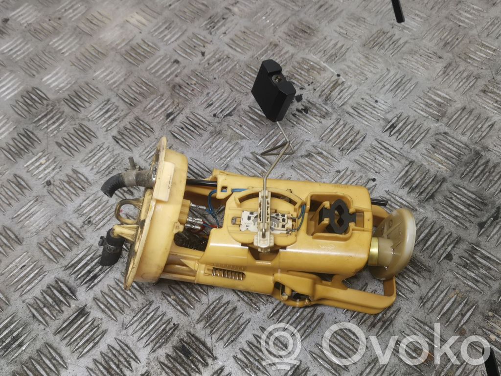 BMW 3 E46 Bomba interna de combustible 
