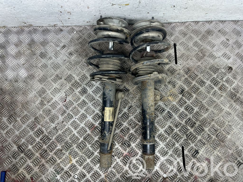 BMW 3 E46 Priekšpusē amortizators ar atsperi 