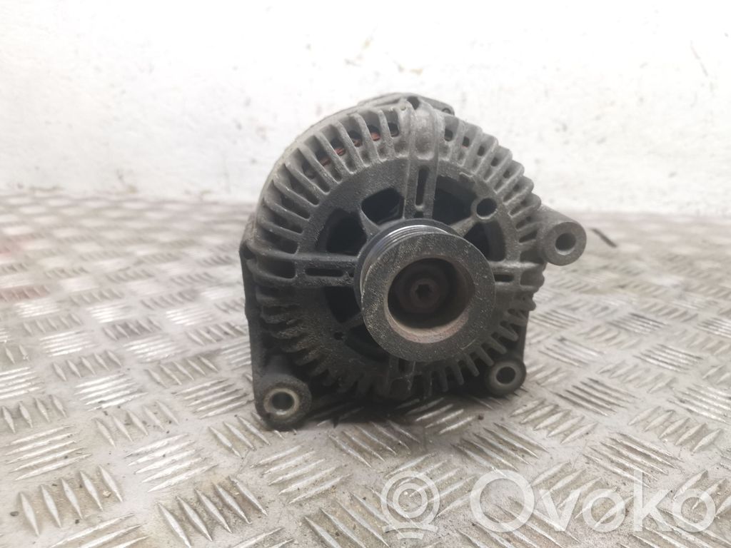 BMW 5 E60 E61 Alternador 