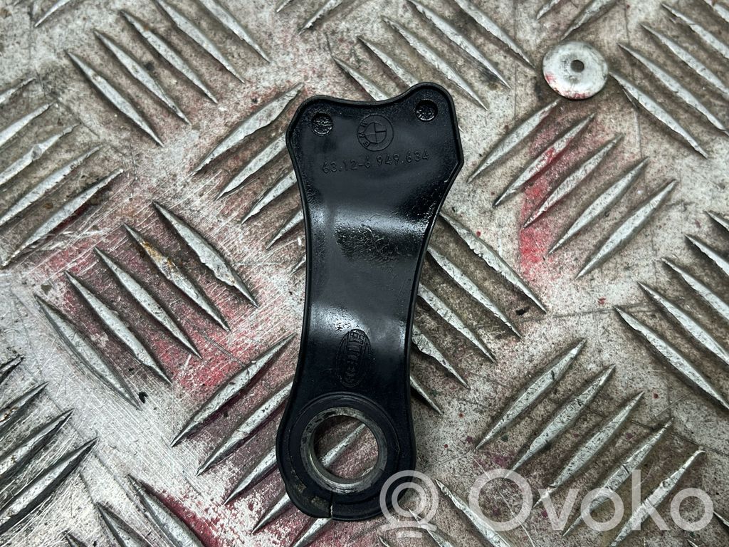 BMW 5 E60 E61 Halterung Scheinwerfer 