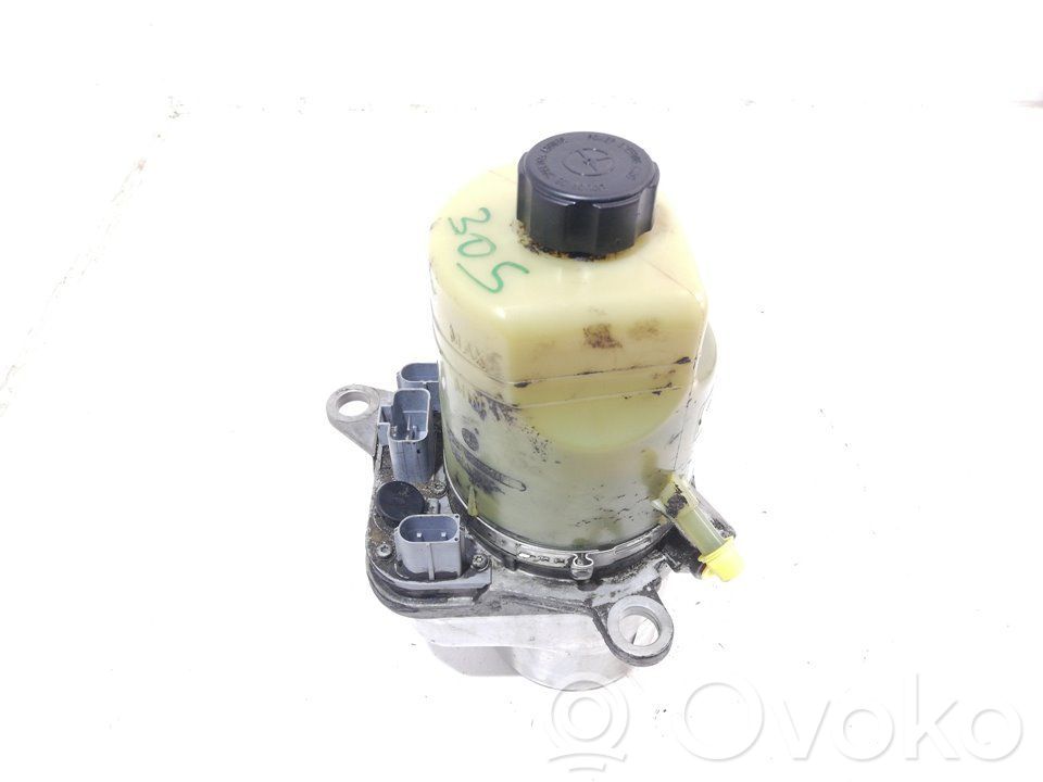 Ohjaustehostimen pumppu   3M513K514DG