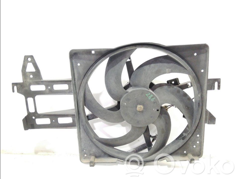 Ford Escort Elektrisks radiatoru ventilators 