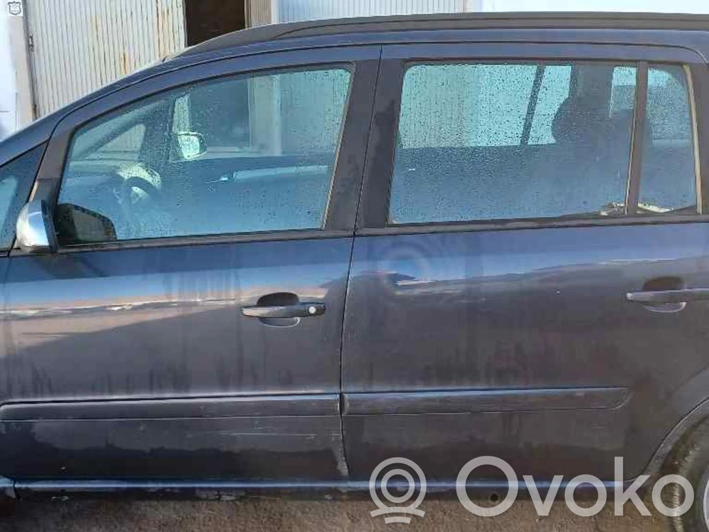 Opel Zafira B Puerta delantera 