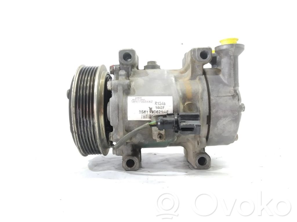 Ford Fiesta Ilmastointilaitteen kompressorin pumppu (A/C) 